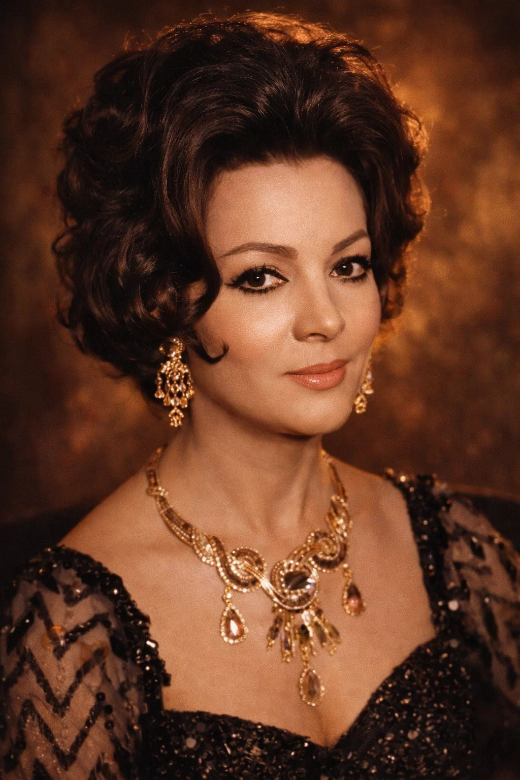 Sara Montiel: The Woman Who Returned from Hollywood to Transform Desire in Spanish Cinema — 9